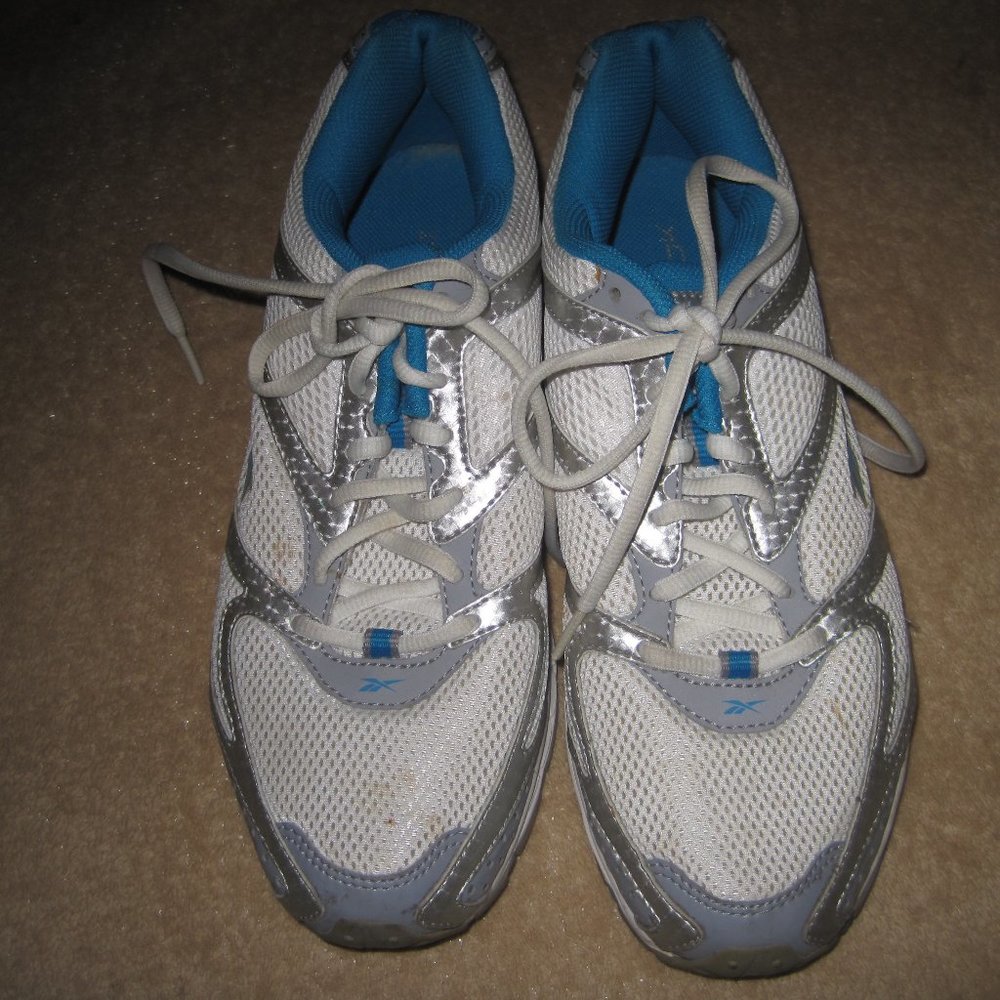 Reebok JP Runner Shoes, white/teal/grey w/box